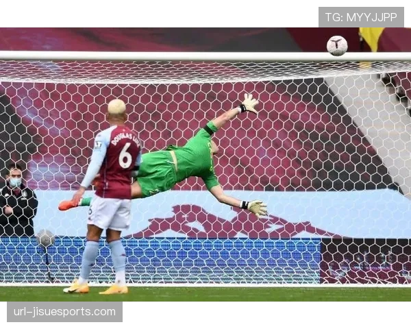 “英超讨论引入半自动越位技术，以期减少因密集防守产生的进球争议”